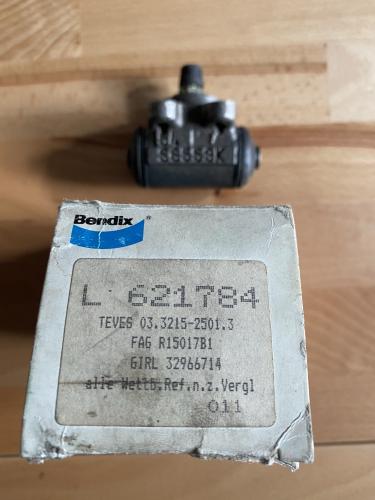 Bendix Radbremszylinder L621784 f. Ford Fiesta MK 1